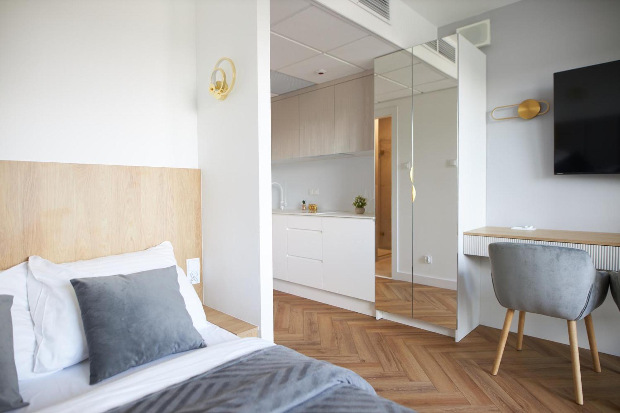 Gold Apartments Pileckiego ワルシャワ エクステリア 写真